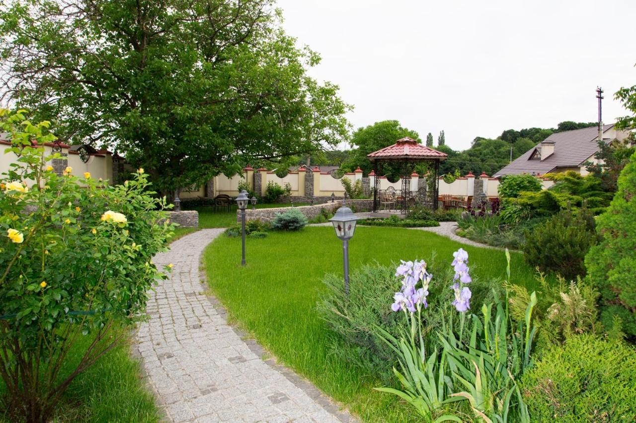 Villa Oselya เคียฟ ภายนอก รูปภาพ