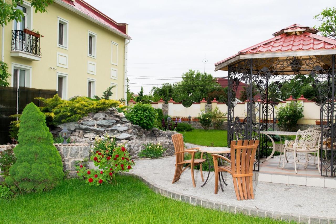 Villa Oselya เคียฟ ภายนอก รูปภาพ