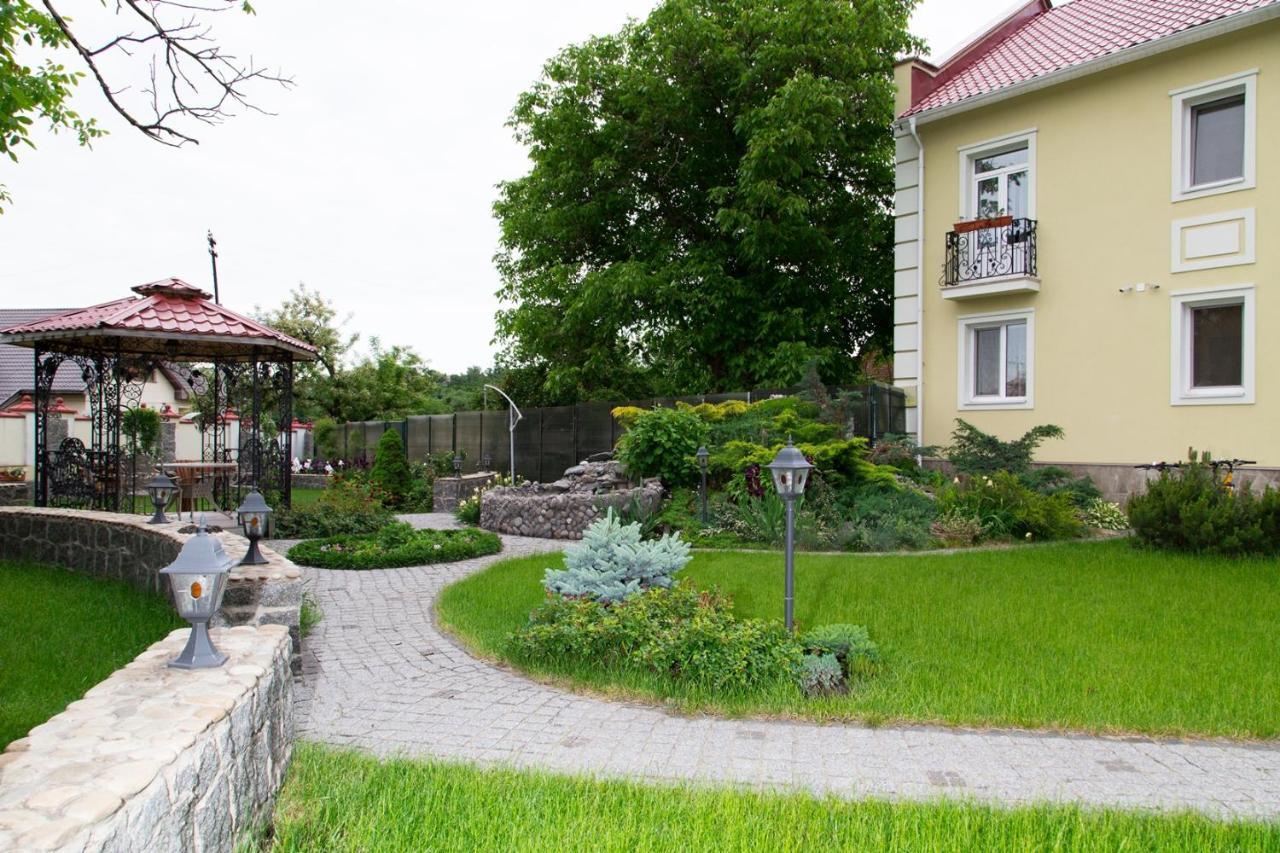 Villa Oselya เคียฟ ภายนอก รูปภาพ
