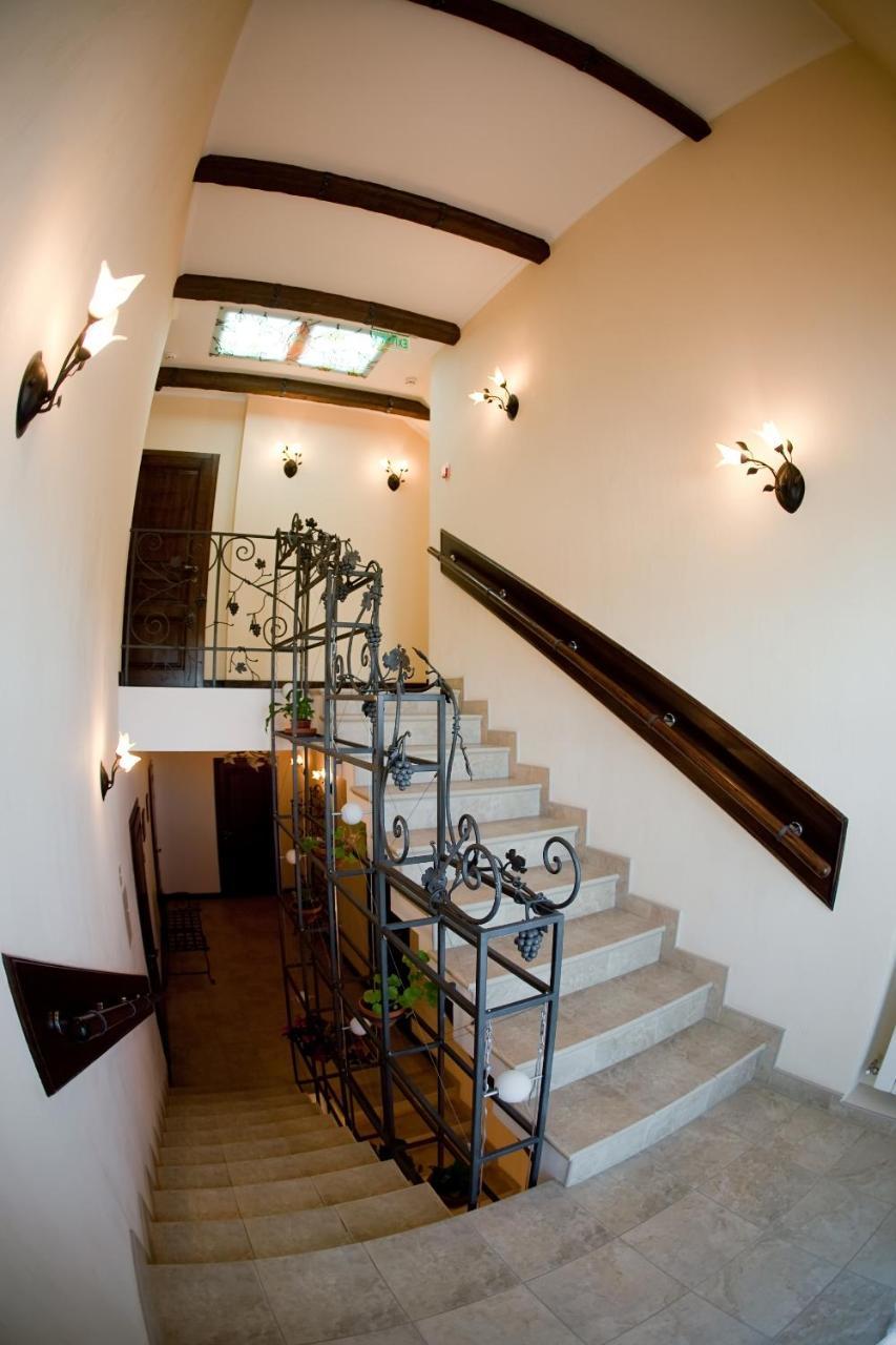 Villa Oselya เคียฟ ภายนอก รูปภาพ