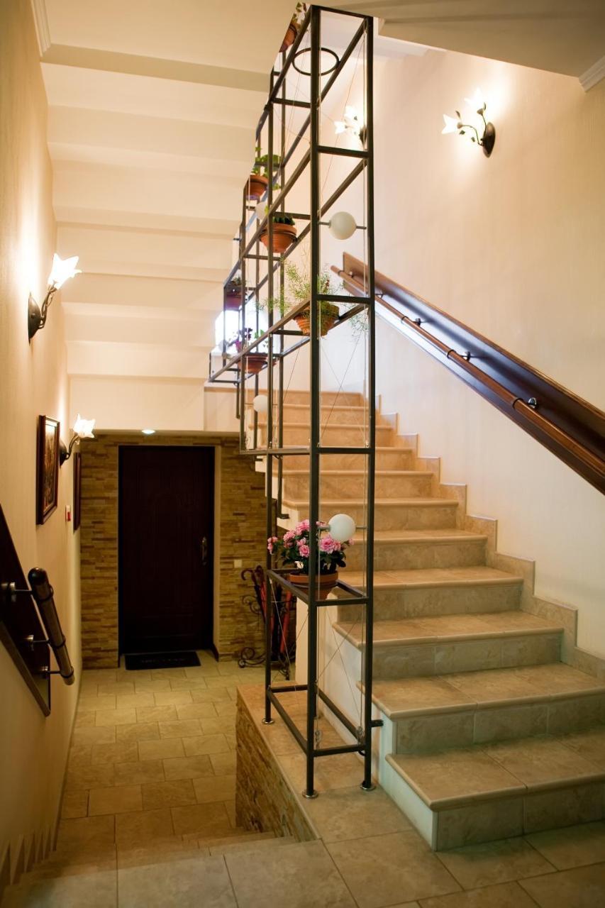 Villa Oselya เคียฟ ภายนอก รูปภาพ